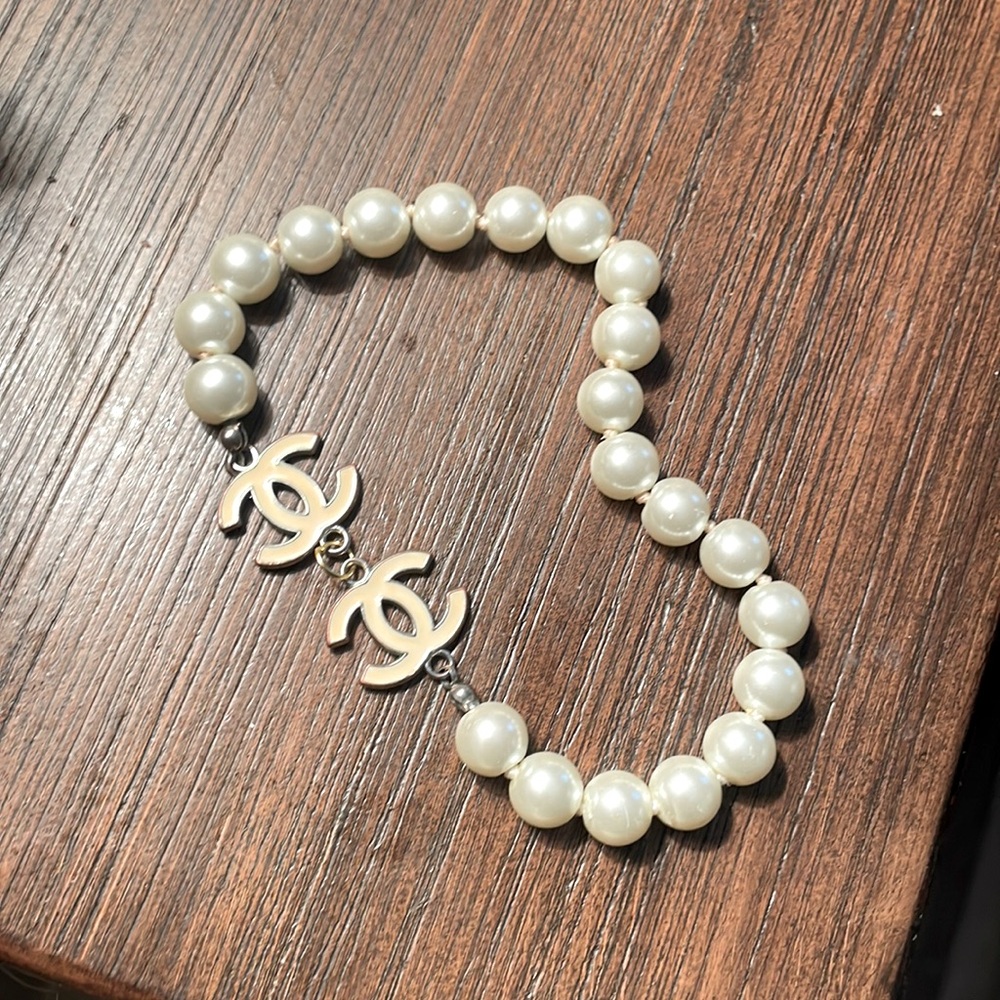 Chanel pearl bracelet